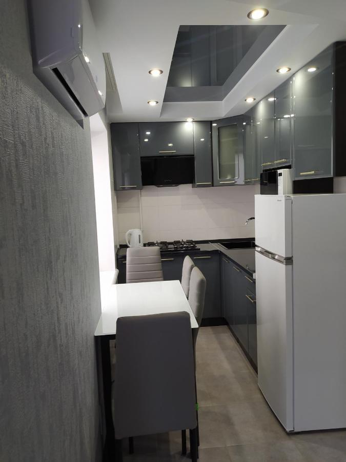 Zaporizhia 2Rooms Apartment - 181 Gogol Street المظهر الخارجي الصورة